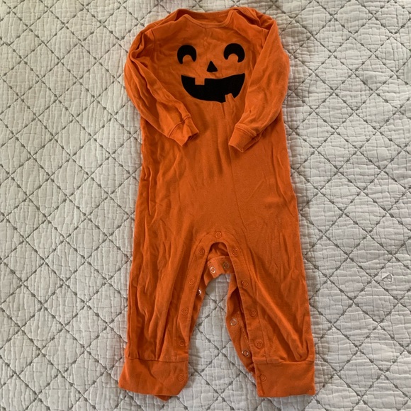 Carter’s Halloween Bodysuit & Cap Pajama Set 18m - Picture 5 of 7